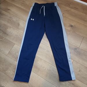 Women's Medium Under Armour Sweatpants